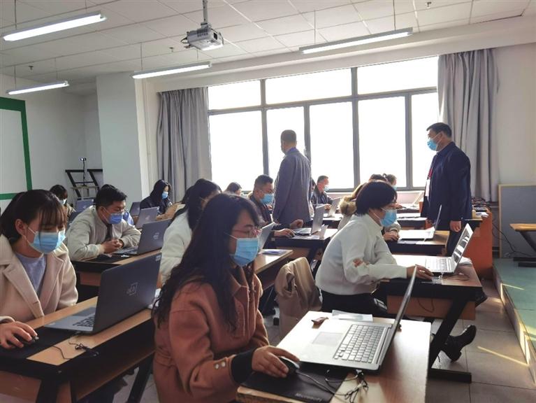 甘肅省4000余名考生參加全國導(dǎo)游資格等級考試