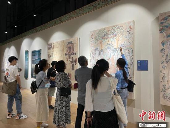 圖為展覽現(xiàn)場。　江楊燁 攝
