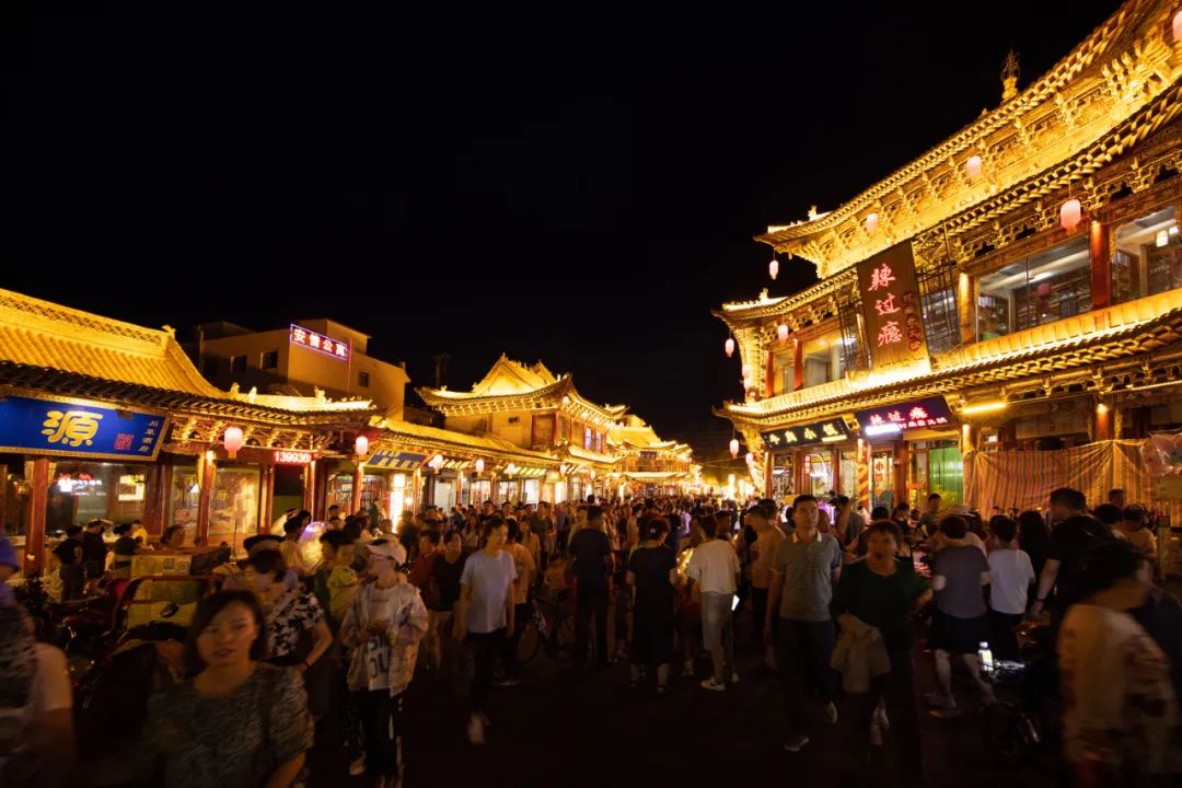 古風(fēng)、華美、浪漫、美味……現(xiàn)實(shí)版“清明上河圖”，就在這里！