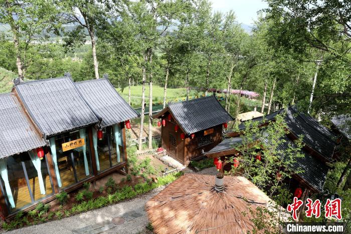 圖為景區內依山而建的民宿。 薛蒂 攝 圖為景區內依山而建的民宿。 薛蒂 攝