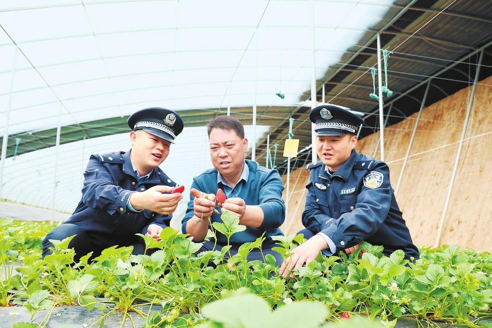 漳縣公安深入春耕一線講安全