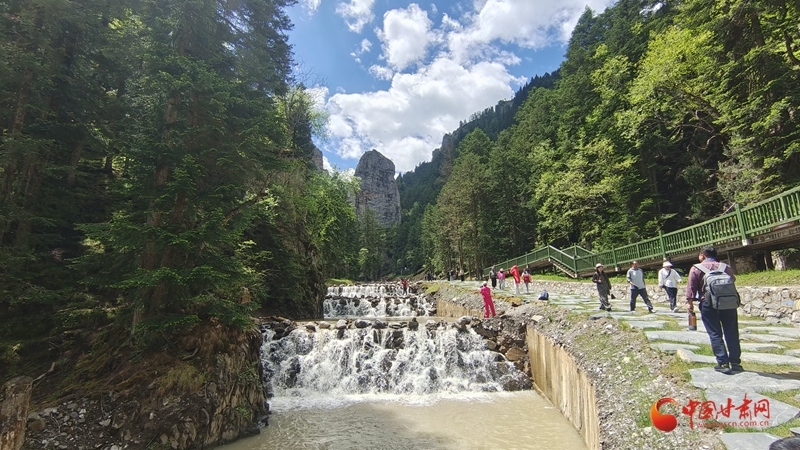 文旅融合讓村民捧上生態“金飯碗”